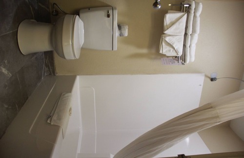 Spirit Lake Hotel | Ramada by Wyndham Spirit Lake/Okoboji