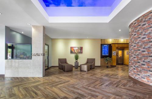Westshore Hotel | Ramada by Wyndham Tampa Westshore Airport South