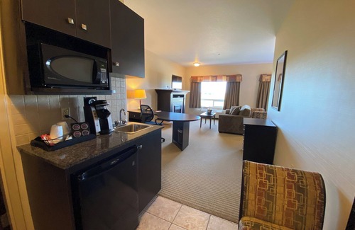 Westlock Hotel | Ramada by Wyndham Westlock