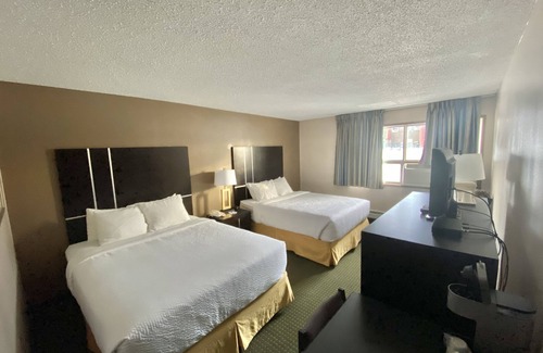 Whitecourt Hotel | Ramada by Wyndham Whitecourt