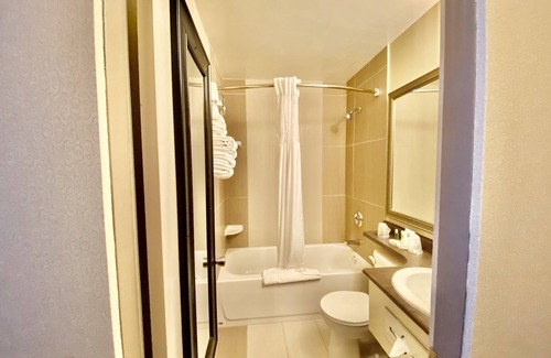 Whitecourt Hotel | Ramada by Wyndham Whitecourt