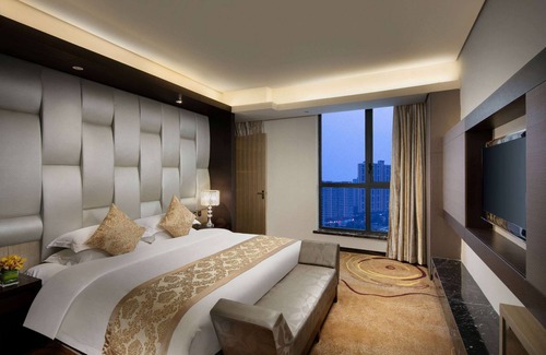 Xi'an Hotel | Ramada by Wyndham Xi'an Long march