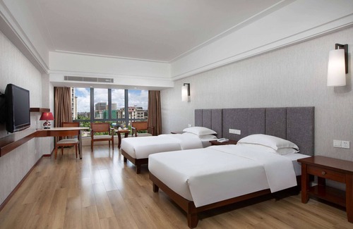 Sanya Hotel | Ramada Encore by Wyndham Qionghai Downtown