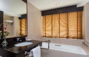 Bang Kho Laem Hotel | Ramada Plaza by Wyndham Bangkok Menam Riverside