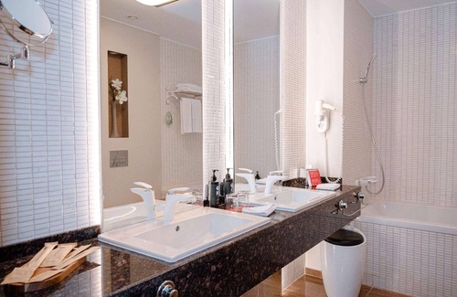 Craiova Hotel | Ramada Plaza by Wyndham Craiova
