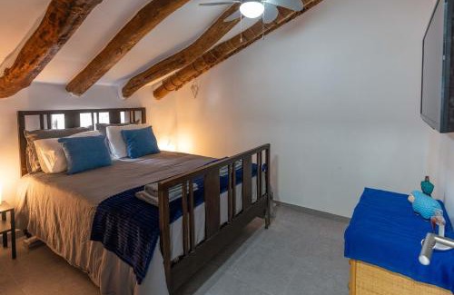 Locaiba Apartment | Rambla Retreats Apartment Azul with shared pool & hot tub in Oria