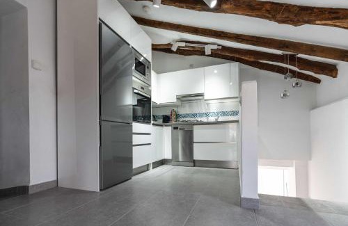 Locaiba Apartment | Rambla Retreats Apartment Azul with shared pool & hot tub in Oria