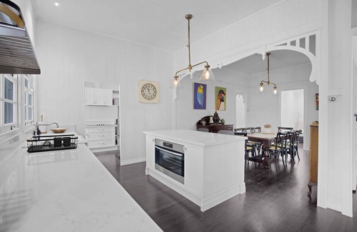 Witta House | Rambling Roses Summar