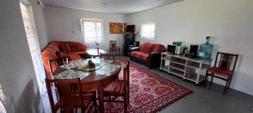Ziogeliai House | Ramintos miško namelis