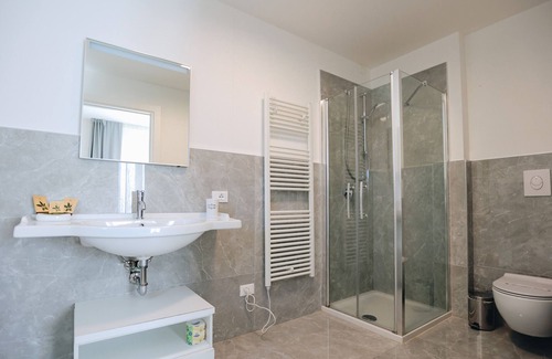 Colà Di Lazise Bed & Breakfast | Ranalli - Double bedroom with garden
