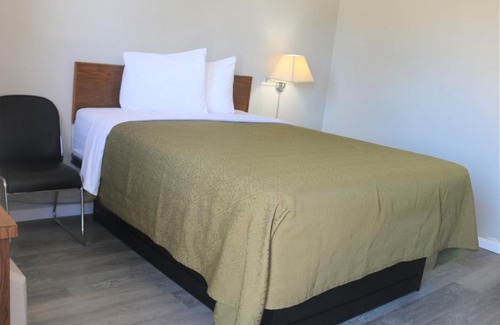 Salem Hotel | Ranch Motel