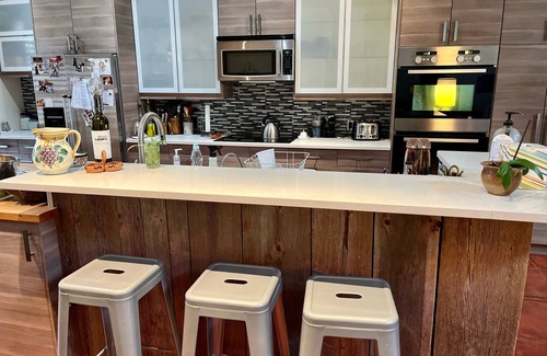 Carbondale House | Ranch style home - walking distance to downtown Carbondale & golf; 30 min skiing