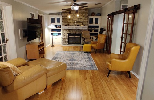 Long Neck House | RANCH WITH CACTUSES weekly and monthly rentals up to 35% OFFn+No linen fee