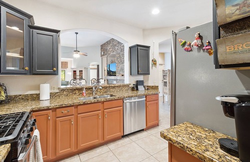 Miramonte House | Rancho Villa - Southwestern home in Rancho Manana