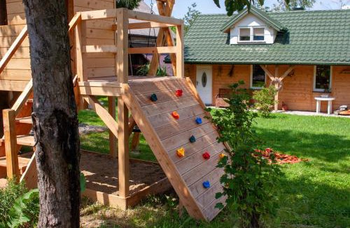 Grybow House | Ranczo Molikówka gospodarstwo z Końmi Sauna i Banią