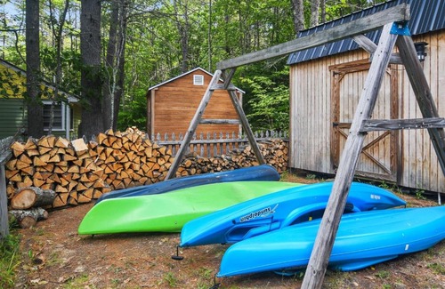 Parsonsfield Villa | RANDALL LAKE RETREAT-LIMIT 7 villa