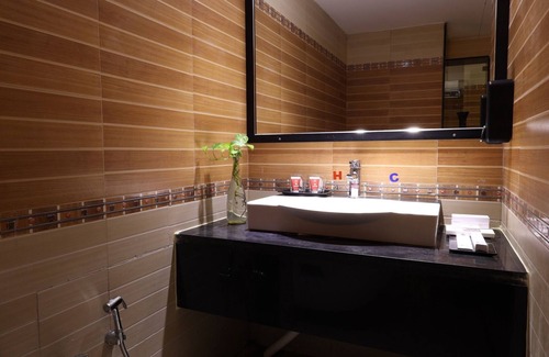 Bharuch Hotel | Rang Lords Inn Bharuch