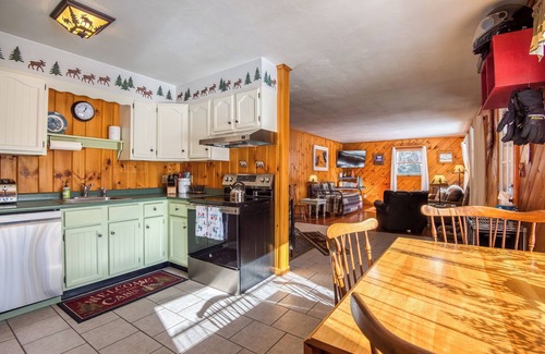 Rangeley House | Rangeley Manor B | Updated Cottage with Shared Waterfront Access on Rangeley Lake