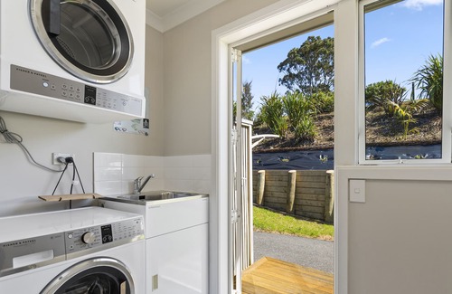 Kerikeri House | Rangitane Retreat - Two Minutes from Water Access