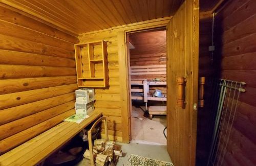 Hameenlinna House | Rantamökki Onni