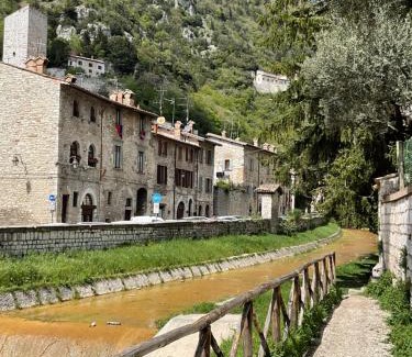 Gubbio Bed & Breakfast | Raphael house