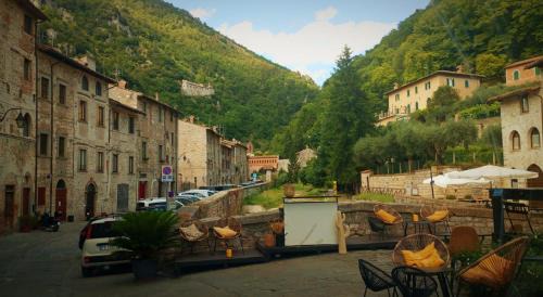 Gubbio Bed & Breakfast | Raphael house