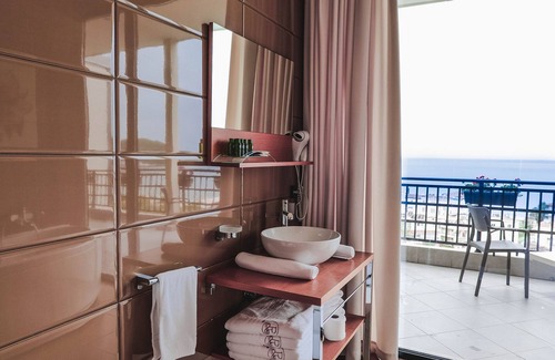 Himare Hotel | Rapos Resort Hotel