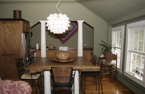 Waitsfield Apartment | Rare deluxe 1 bdrm w/views of the Covered Bridge