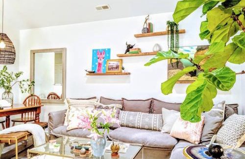 Matthews House | RARE Downtown Matthews walk 2 shops restauraunts hike CLT 2 Bedroom not 3br