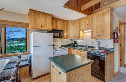 Clark Ski Chalet | Rare gem and outdoorsman's paradise near hunting, fishing, and snowshoeing!