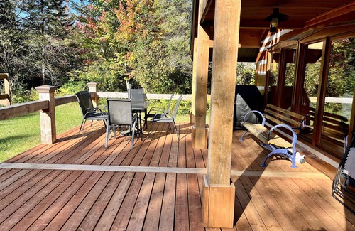 La Macaza Ski Chalet | Rare Pearl Directly on the shore of Lac Chaud