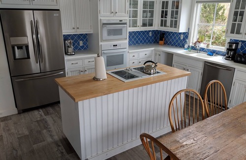 Madison House | Rare! Private Beachfront House in Madison CT - Sleeps 8 - Limited Availability