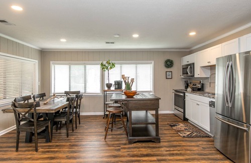 Keene House | Rare scenic KY River home with private boat ramp