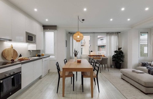 Sant Gervasi – la Bonanova Apartment | Rasa - 2 bedroom in Sant Gervasy
