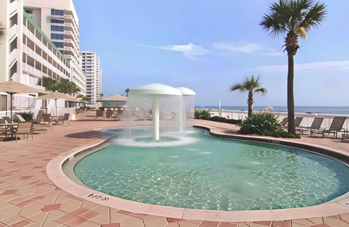 Ortona Park Apartment | RATES HAVE BEEN DISCOUNTED 40% DUE TO POOL CLOSURE
