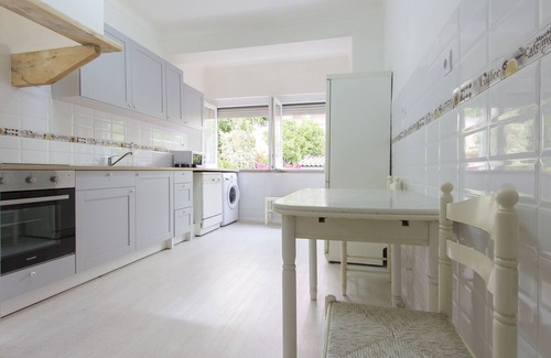 Santa Isabel Apartment | Rato Deluxe by Homing