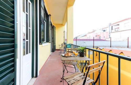 Santa Isabel Apartment | Rato Elegant By Homing