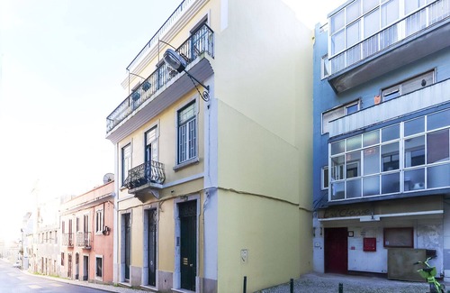 Santa Isabel Apartment | Rato Elegant By Homing