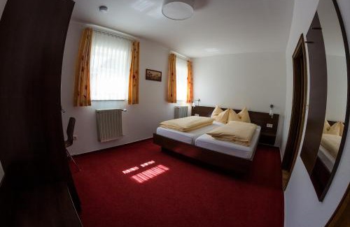 Bad Zwesten House | Ratskeller Niederurff - Hotel & Restaurant