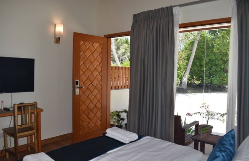 Rakeedhoo Hotel | Rattehi Inn at Rakeedhoo