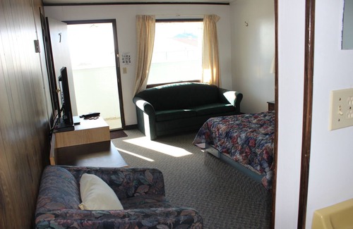 Youngstown Hotel | Raval Paradise Motel & RV Park