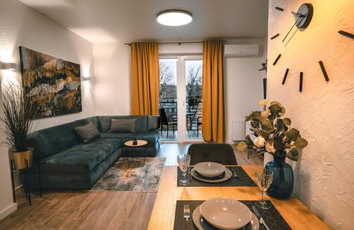 Old Town Apartment | Ravelli 7 Apartment