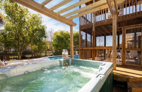 Sullivan's Island House | Raven by AvantStay Entertainers Dream w Pool Hot Tub Game Room 9 BRs