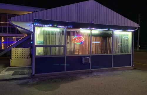 High Prairie Hotel | Raven Motor Inn