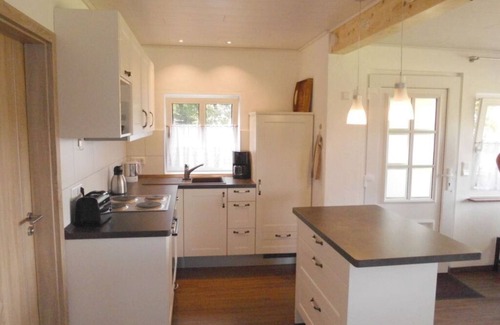 Kallenhardt Boat Rental | Raven's Nest Comfortable holiday residence