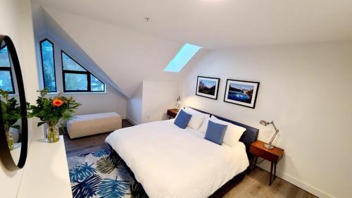 Blueberry Hill Apartment | Ravencrest 204 by Outpost Whistler