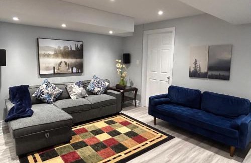 Whitby Apartment | Ravine Retreat - 3RM Suite, 2BD, 1 WR, Pool, Sauna