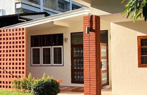 Nimman House | Ray's Home,3BR with front yard,walkable to Nimman