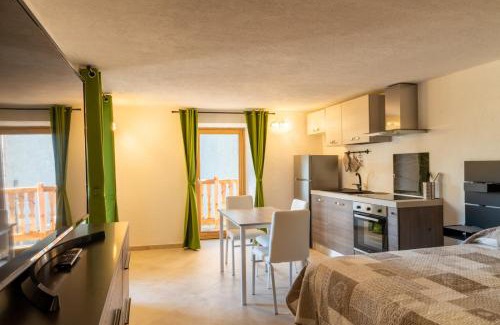 Excenex House | Rayon de Miel