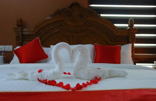Neyyattinkara Hotel | RB Palace